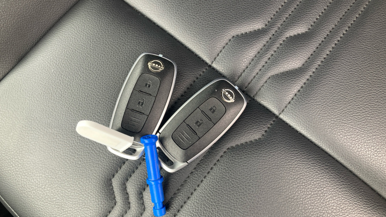 Nissan Juke 1.0 DiG-T 114 Tekna 5dr Petrol Hatchback